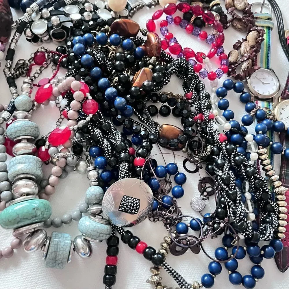 Craft/Wearable Jewelry Lot